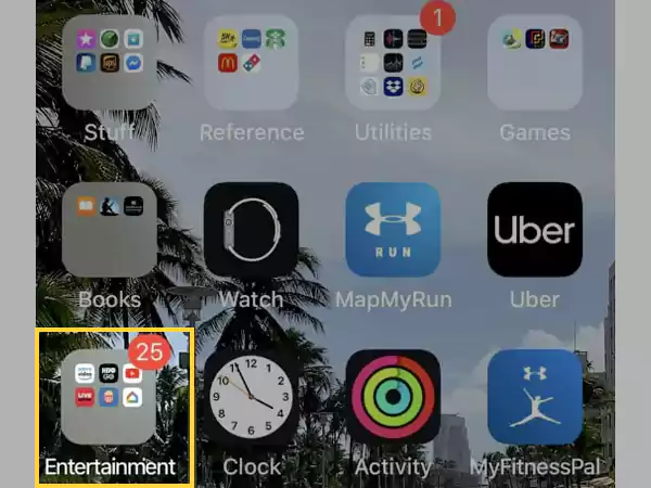 Tap on the ‘Folder’ that contains the hidden app.